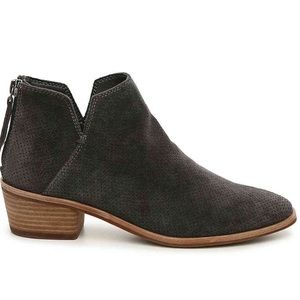 Dolce Vita Karsen dark Gray Suede 6.5